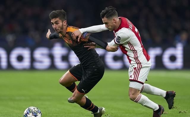 九游体育怎么买球-关于亚特兰大今晚状态回暖，志在国王杯名次提升，信心回归，更衣室氛围转暖的信息